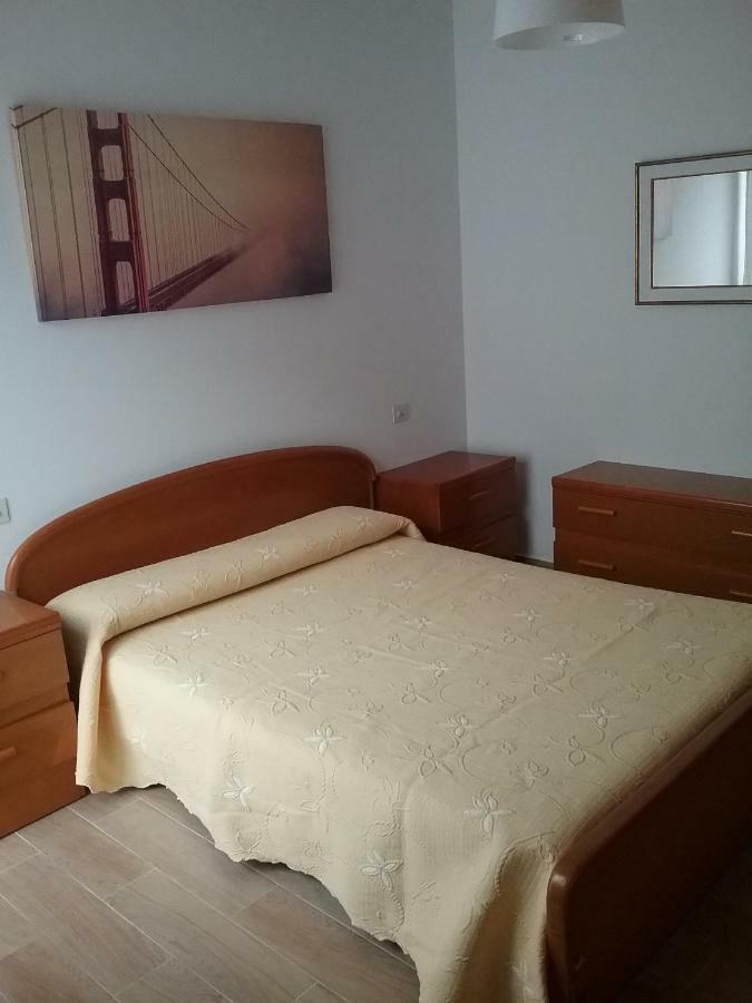 Atico Vacacional Apartment Muros Exterior foto